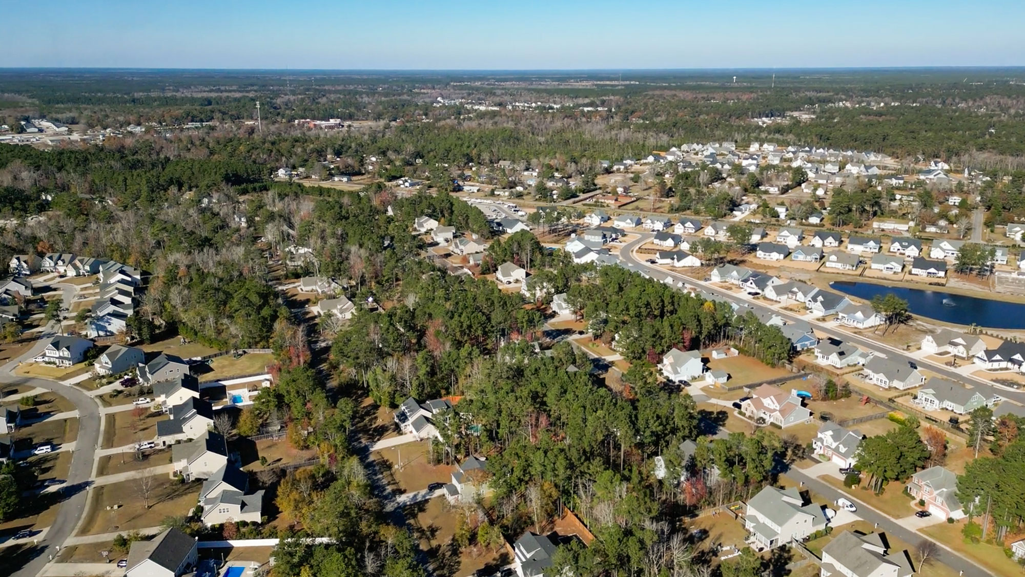 Residential community (Majestic Oaks) – aerial view