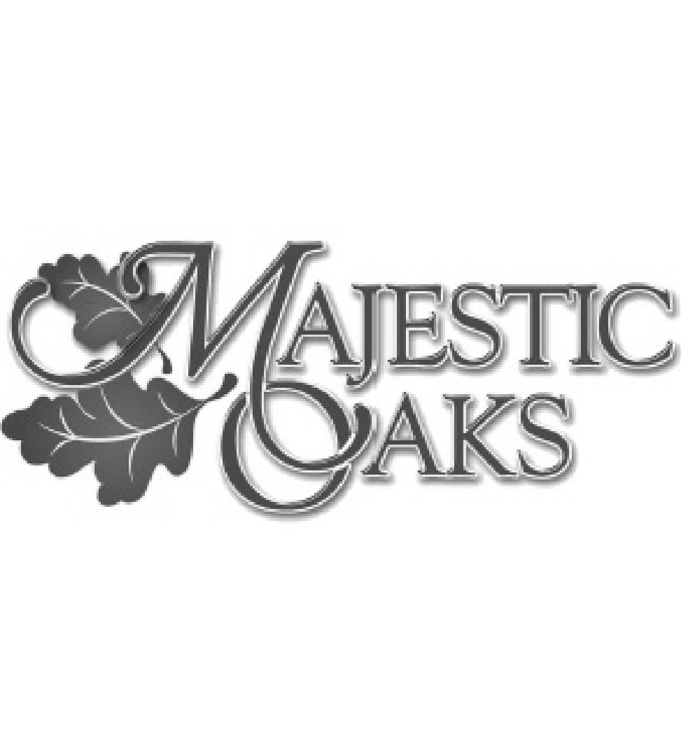 Majestic Oaks logo